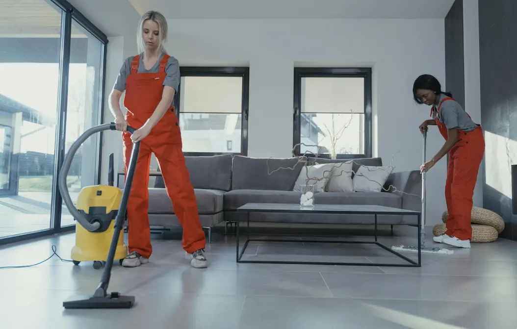 Empresa de aseo en Bogotá con servicios profesionales de limpieza y mantenimiento para hogares y empresas